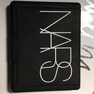 NARS blush in the color torrid